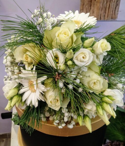 Matera bouquet total white rose bianche