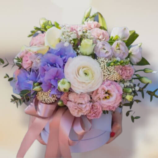 Favola flower box con fiori primaverili