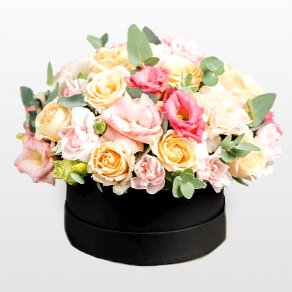 Flower delivery Milano e roma. Composizione in flower box nera